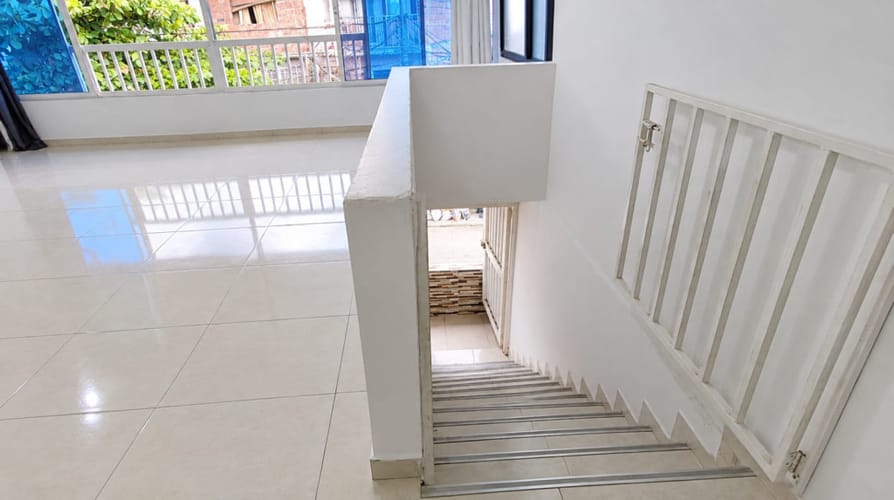 Casa de 9 alcobas en venta en Ciudadela Floralia, Cali, 180 m² · foto 13 de 18