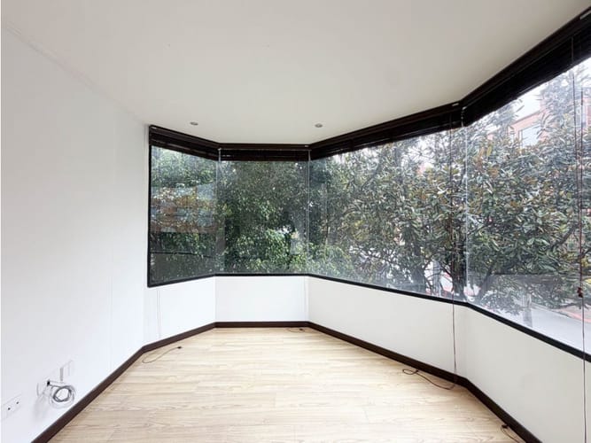 Apartamento de 3 alcobas en arriendo en Santa Barbara, Bogotá, 134 m² · foto 5 de 12
