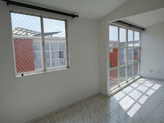 Apartamento de 2 alcobas en venta en Las Delicias, Cali, 55 m² · foto 6 de 24