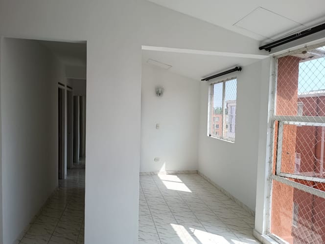 Apartamento de 2 alcobas en venta en Las Delicias, Cali, 55 m² · foto 8 de 24