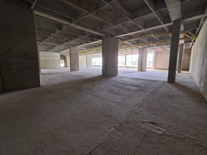 Bodega en arriendo en La Convencion, Rionegro, 728 m² · foto 2 de 7