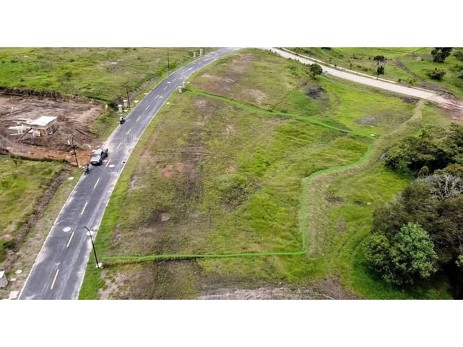 Lote en venta en San Gerardo, La Ceja, 1937 m² · foto 2 de 10