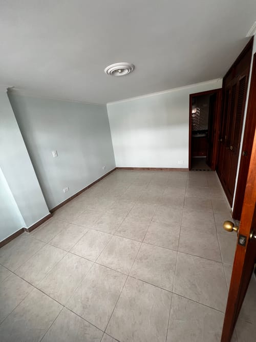 Apartamento de 5 alcobas en venta en Laureles, Medellín, 280 m² · foto 3 de 24