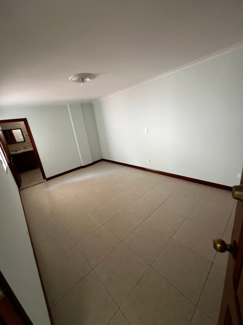 Apartamento de 5 alcobas en venta en Laureles, Medellín, 280 m² · foto 16 de 24
