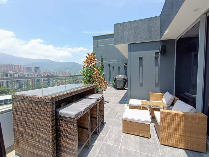 Apartamento de 2 alcobas en venta en Loma Del Esmeraldal, Envigado, 192 m² · foto 8 de 22