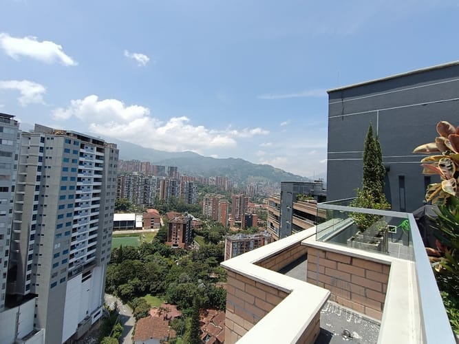 Apartamento de 2 alcobas en venta en Loma Del Esmeraldal, Envigado, 192 m² · foto 9 de 22
