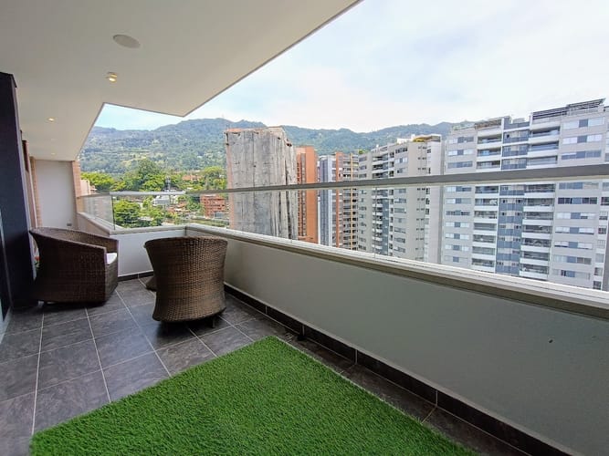 Apartamento de 2 alcobas en venta en Loma Del Esmeraldal, Envigado, 192 m² · foto 10 de 22