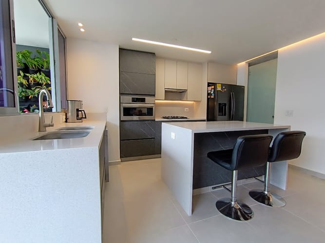 Apartamento de 2 alcobas en venta en Loma Del Esmeraldal, Envigado, 192 m² · foto 12 de 22