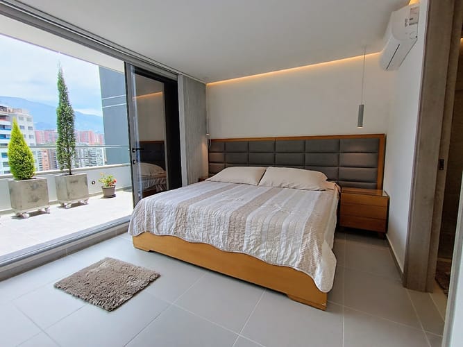 Apartamento de 2 alcobas en venta en Loma Del Esmeraldal, Envigado, 192 m² · foto 21 de 22