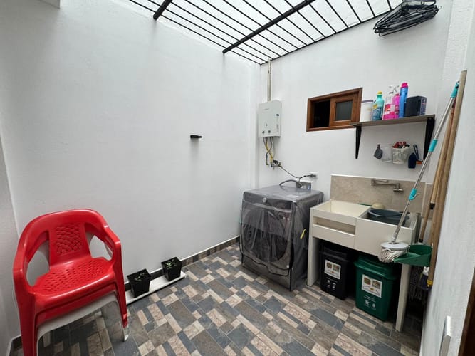 Apartamento de 2 alcobas en venta en El Carmen De Viboral, El Carmen de Viboral, 70 m² · foto 4 de 9