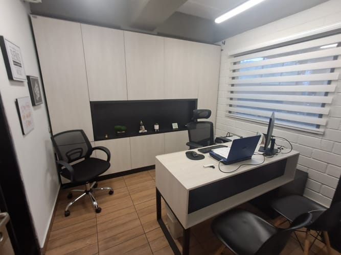 Oficina en arriendo en Provenza, Medellín, 15 m² · foto 3 de 13
