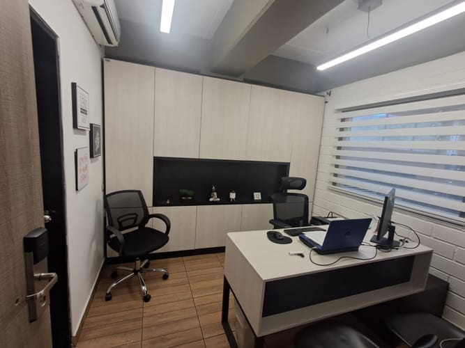 Oficina en arriendo en Provenza, Medellín, 15 m² · foto 5 de 13