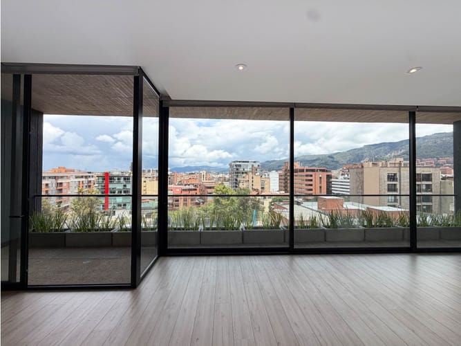 Apartamento de 2 alcobas en venta en San Patricio, Bogotá, 192 m² · foto 2 de 22