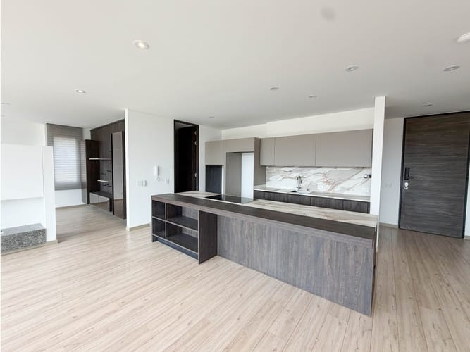Apartamento de 2 alcobas en venta en San Patricio, Bogotá, 192 m² · foto 3 de 22