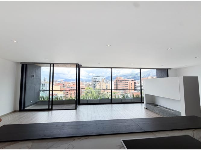 Apartamento de 2 alcobas en venta en San Patricio, Bogotá, 192 m² · foto 4 de 22