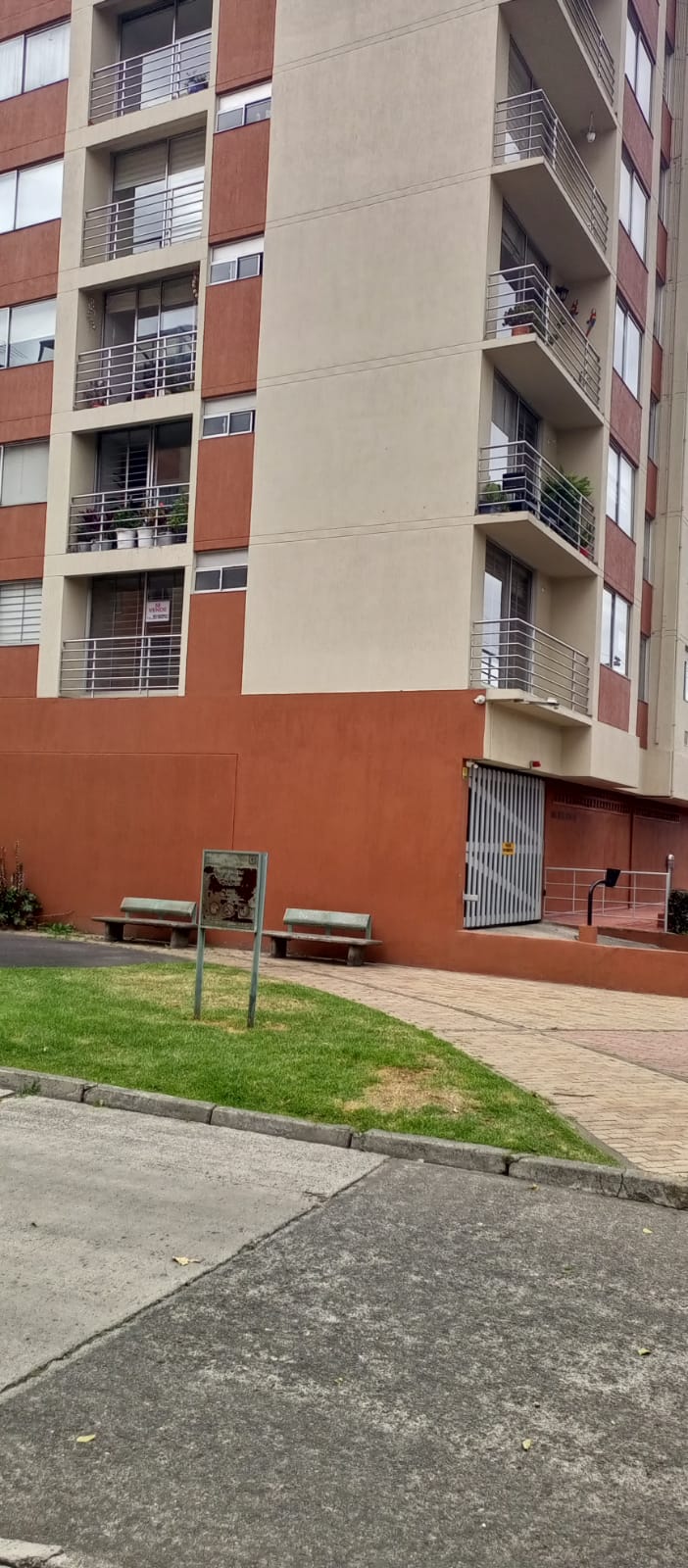 Apartamento en venta en Britalia, Bogotá · foto 10 de 16
