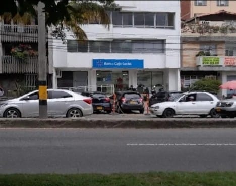 Local en venta en Laureles, Medellín, 598 m² · foto 3 de 5