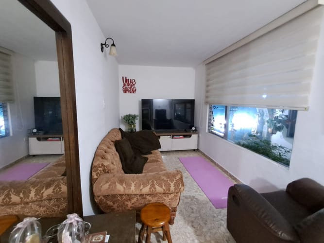 Casa de 5 alcobas en venta en La Castellana, Medellín · foto 3 de 24