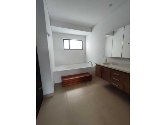 Casa de 3 alcobas en venta en Casablanca Suba, Bogotá, 212 m² · foto 10 de 14