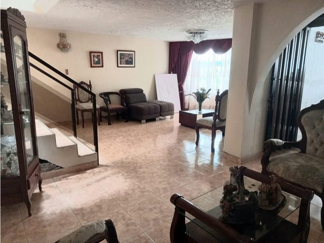 Casa de 5 alcobas en venta en Nueva Tequendama, Cali, 140 m² · foto 3 de 24