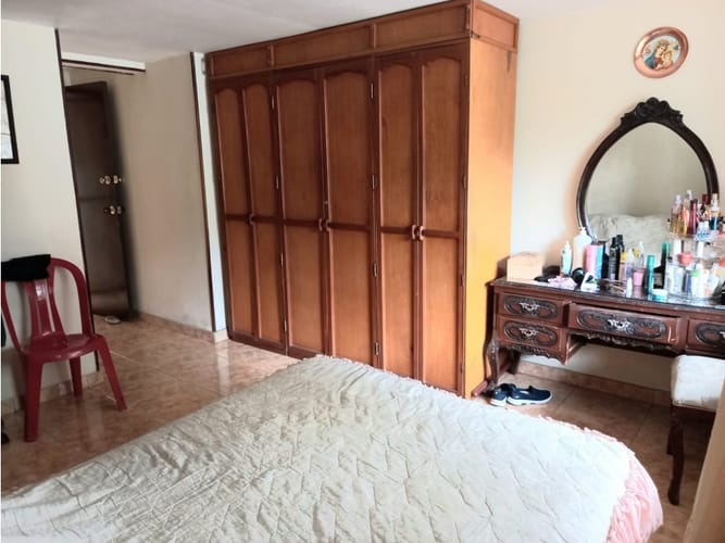 Casa de 5 alcobas en venta en Nueva Tequendama, Cali, 140 m² · foto 23 de 24