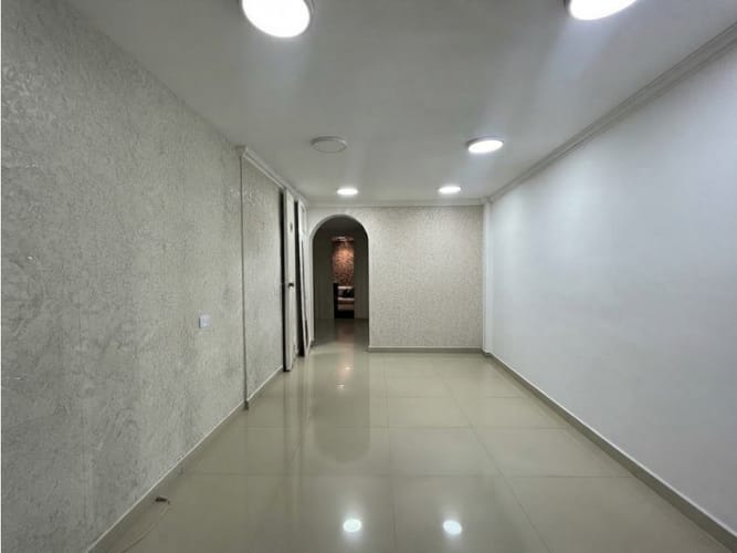 Local en arriendo en El Dorado, Envigado, 53 m² · foto 2 de 11