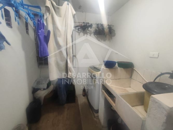 Casa de 3 alcobas en venta en Laureles, Medellín, 72 m² · foto 3 de 9