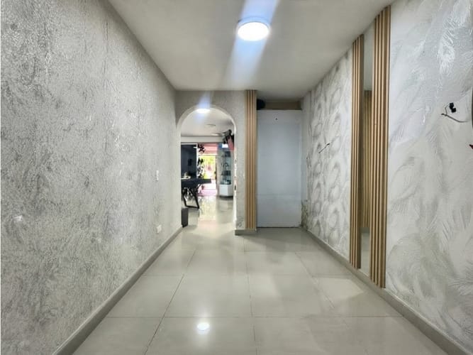Local en arriendo en El Dorado, Envigado, 53 m² · foto 4 de 11