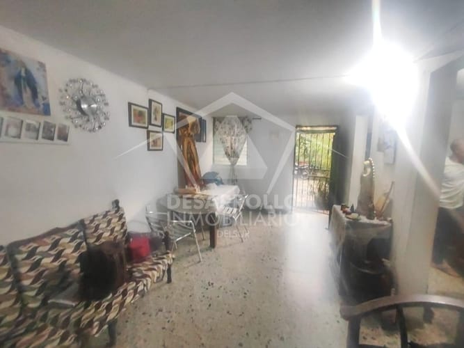 Casa de 3 alcobas en venta en Laureles, Medellín, 72 m² · foto 5 de 9