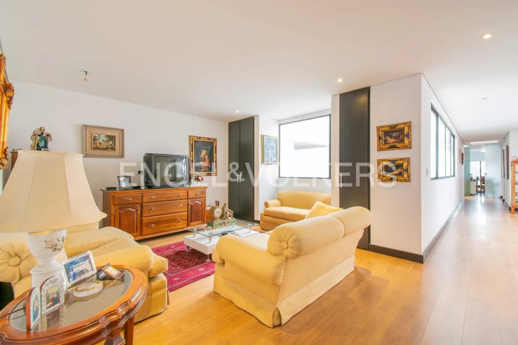 Apartamento en venta en Santa Barbara Central, Bogotá · foto 12 de 17
