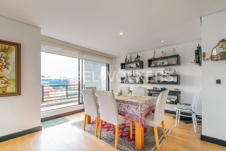 Apartamento en venta en Santa Barbara Central, Bogotá · foto 7 de 17