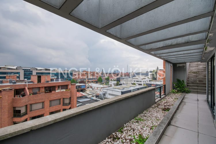 Apartamento en venta en Santa Barbara Central, Bogotá · foto 2 de 17