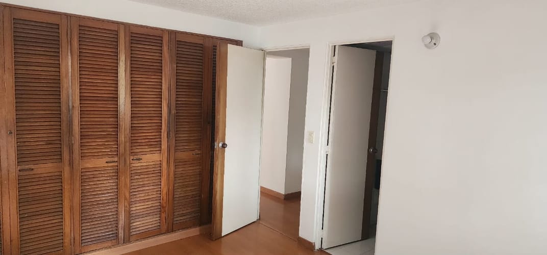 Apartamento de 3 alcobas en arriendo en Canodromo, Bogotá, 84 m² · foto 3 de 20