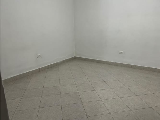 Casa de 3 alcobas en venta en La Milagrosa, Medellín, 116 m² · foto 13 de 16