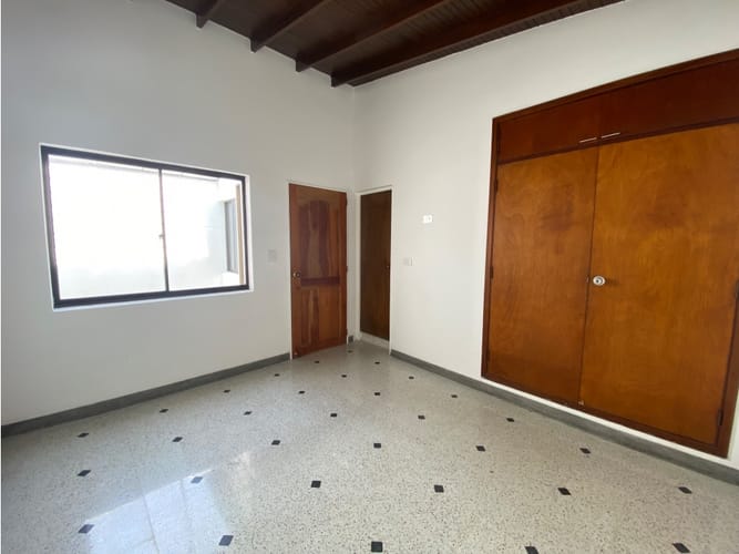 Apartamento de 3 alcobas en arriendo en La Castellana, Medellín, 75 m² · foto 4 de 11