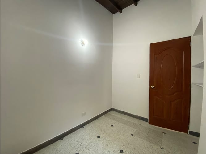 Apartamento de 3 alcobas en arriendo en La Castellana, Medellín, 75 m² · foto 6 de 11