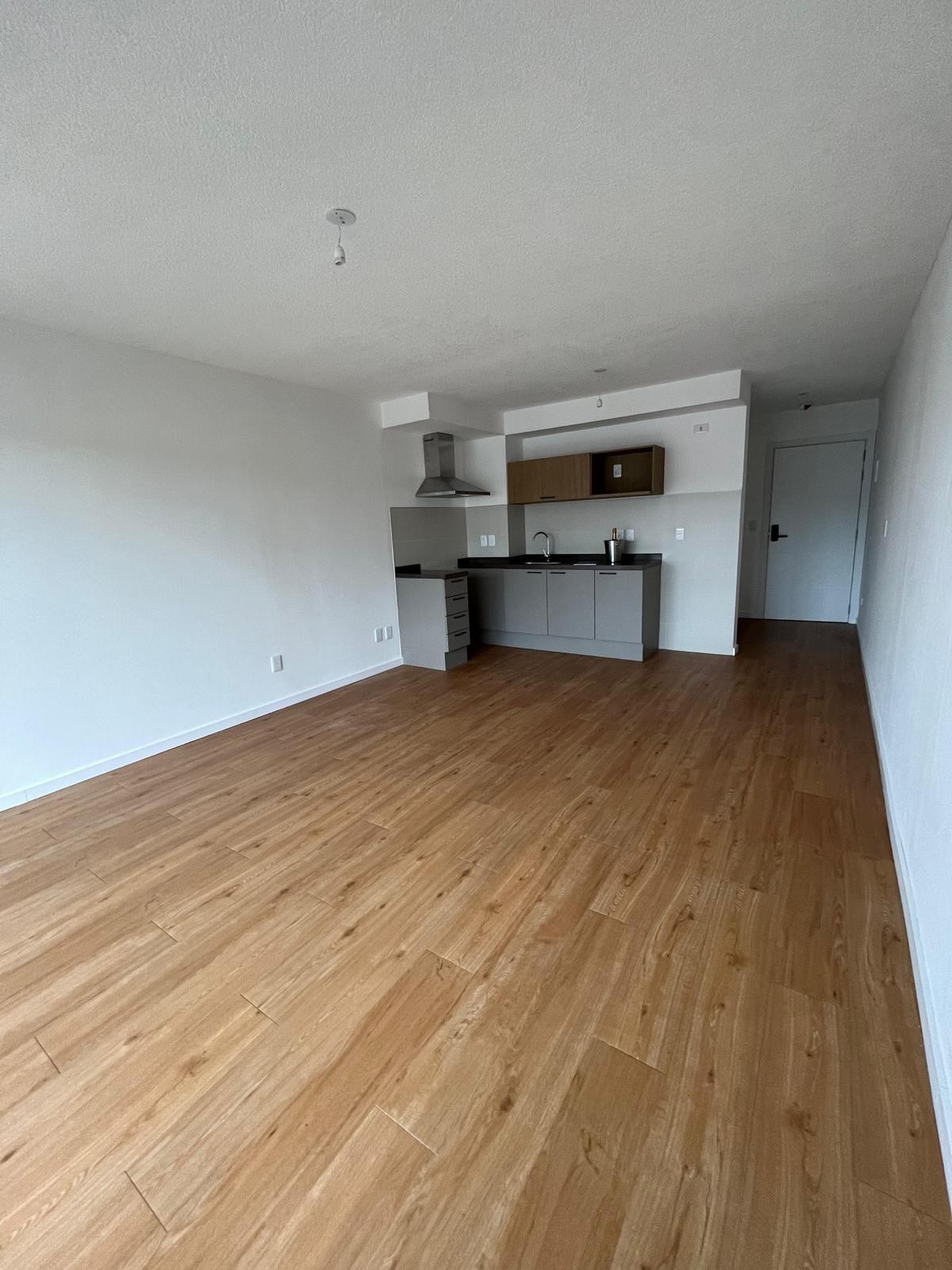 Monoambiente para Alquiler en Ventura Boulevard: Vive la Modernidad con Espacios Compartidos Premium. · Foto 2