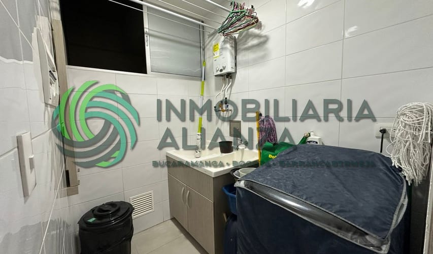 Apartamento de 2 alcobas en venta en Nuevo Sotomayor, Bucaramanga, 70 m² · foto 10 de 24