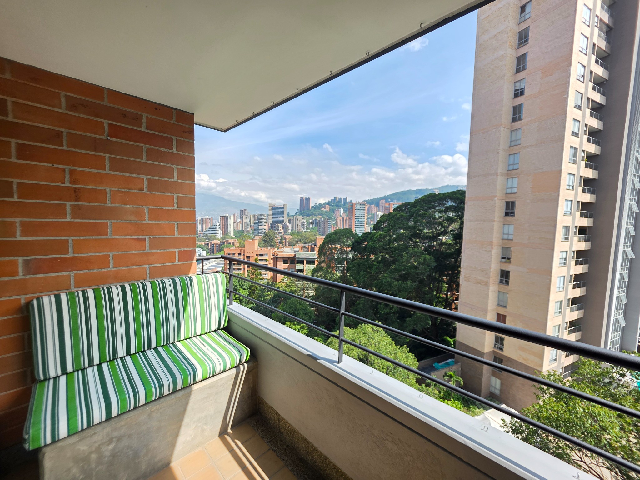 Apartamento en arriendo en Vizcaya, Medellín · foto 23 de 24