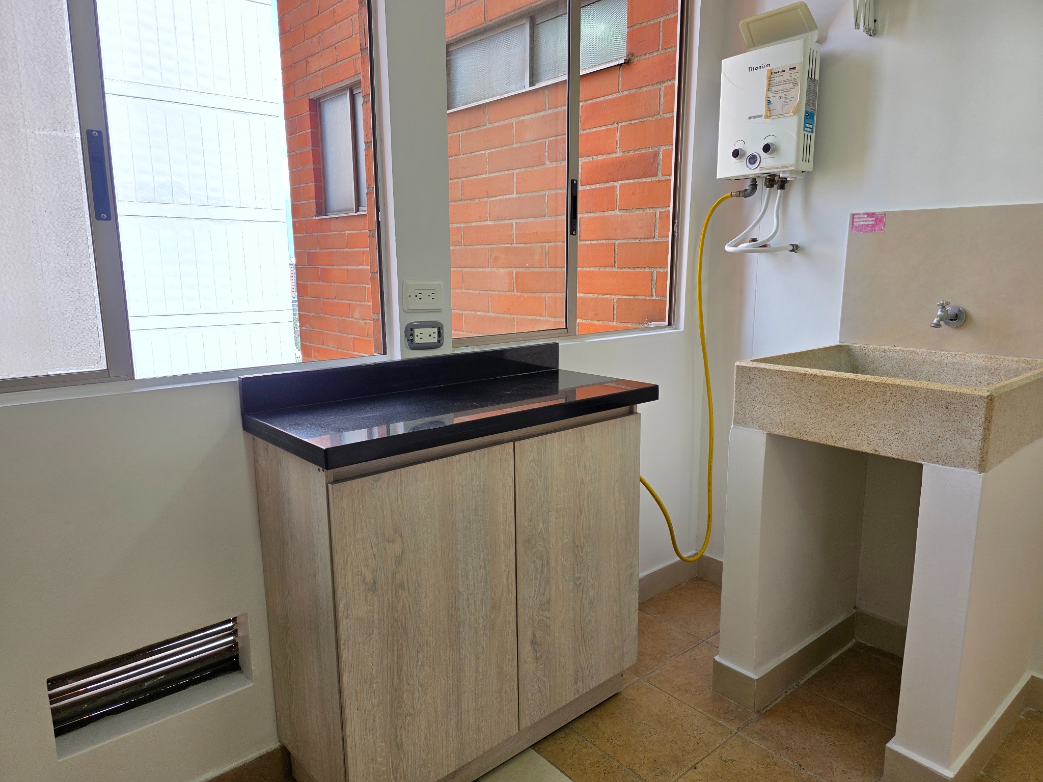 Apartamento en arriendo en Vizcaya, Medellín · foto 9 de 24