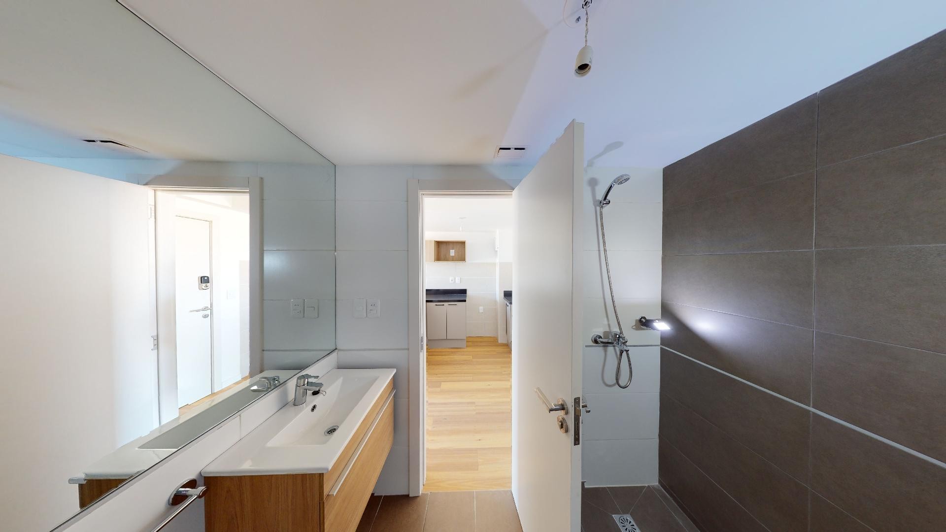 Apartamento de un dormitorio en Ventura Boulevard, una oportunidad única en un edificio moderno con amenities · Foto 5