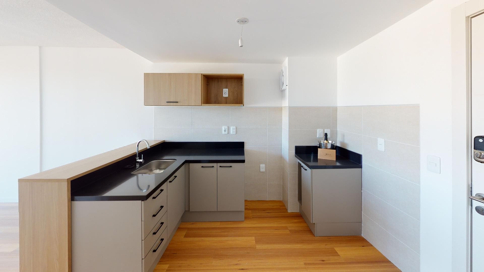 Apartamento de un dormitorio en Ventura Boulevard, una oportunidad única en un edificio moderno con amenities · Foto 3