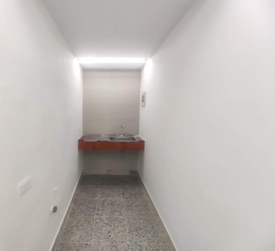 Local en arriendo en El Llano, Cúcuta, 48 m² · foto 2 de 5