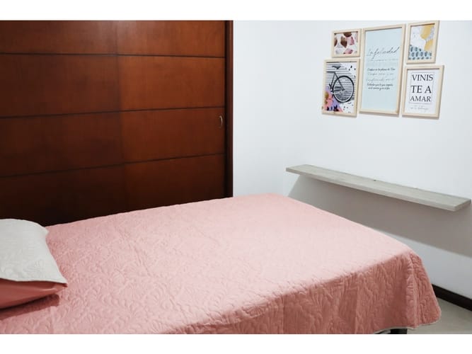 Apartamento de 3 alcobas en arriendo en Laureles, Medellín, 156 m² · foto 11 de 13