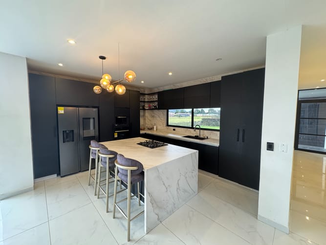 Casa de 6 alcobas en venta en Cota, 750 m² · foto 4 de 10