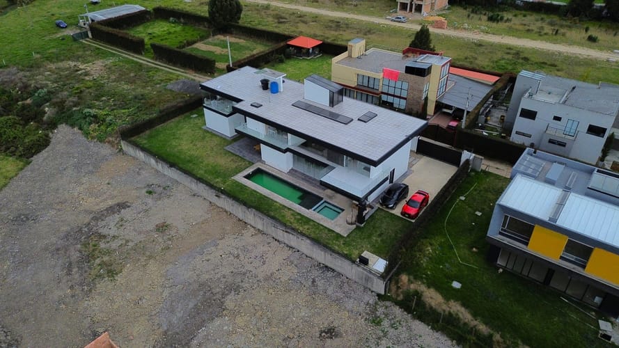 Casa de 6 alcobas en venta en Cota, 750 m² · foto 9 de 10