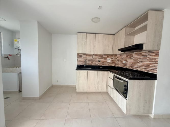 Apartamento de 3 alcobas en venta en Asdesillas, Sabaneta, 75 m² · foto 2 de 15