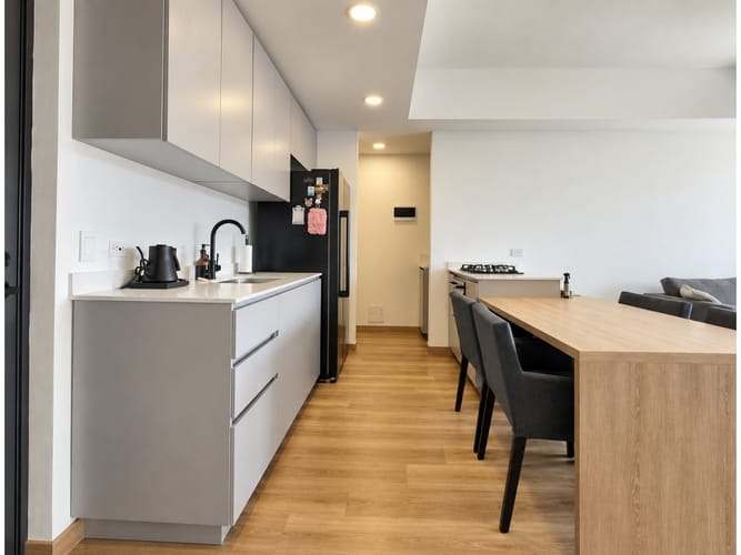 Apartamento de 2 alcobas en venta en Asdesillas, Sabaneta, 70 m² · foto 2 de 12