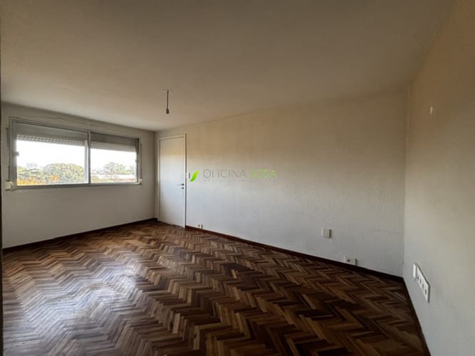 Oficina Sosa Prado-  René esquina Rivera apartamento en excelente estado. Tercer piso por escalera · Foto 2