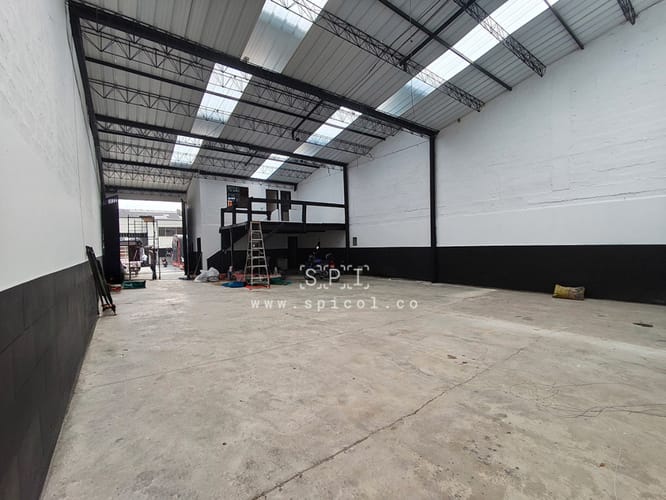 Bodega en arriendo en San Fernando, Itagüí, 260 m² · foto 7 de 13